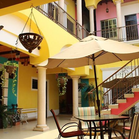 Hotel Guaranducha Inn カンペチェ エクステリア 写真