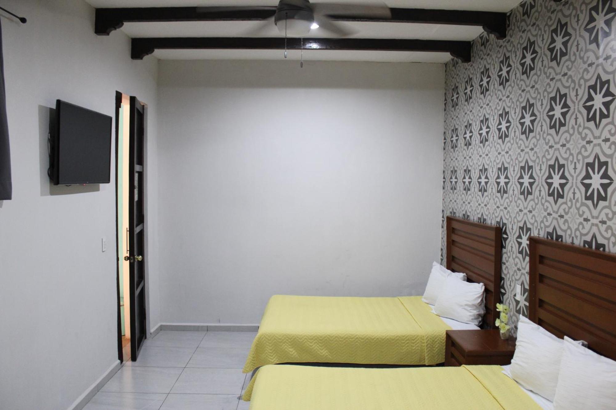 Hotel Guaranducha Inn カンペチェ 部屋 写真